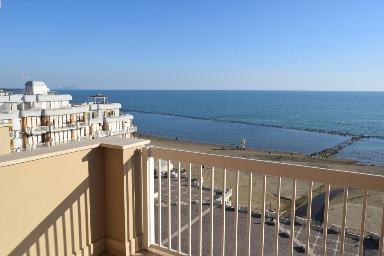 Ferienwohnung La Terrazza Sul Tirreno Nettuno Exterior foto