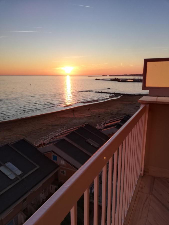 Ferienwohnung La Terrazza Sul Tirreno Nettuno Exterior foto